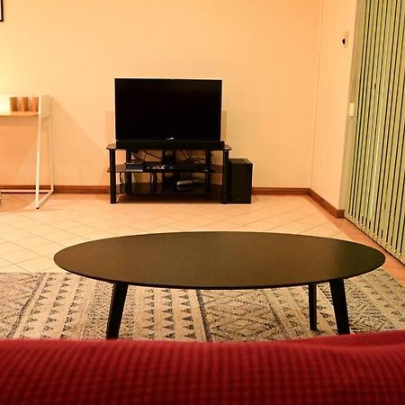 Spacious Studio In Alicesprings Queenbed+Ksairbed Alice Springs Exteriör bild
